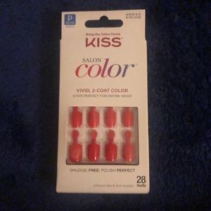 KISS Salon Color Petite Length Nails